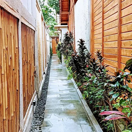 Ngesil Private Joglo & Pool By Aligna Hospitality