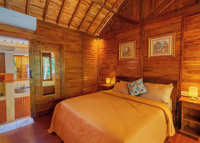 Ngesil Private Joglo & Pool By Aligna Hospitality 3*