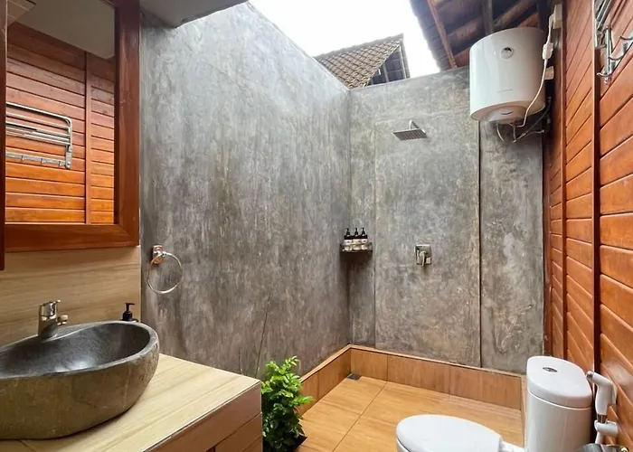 Ngesil Private Joglo & Pool By Aligna Hospitality Konukevi Ubud