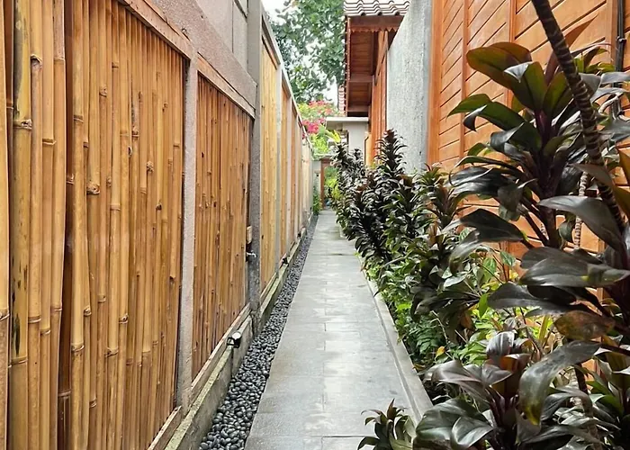 Ngesil Private Joglo & Pool By Aligna Hospitality Konukevi